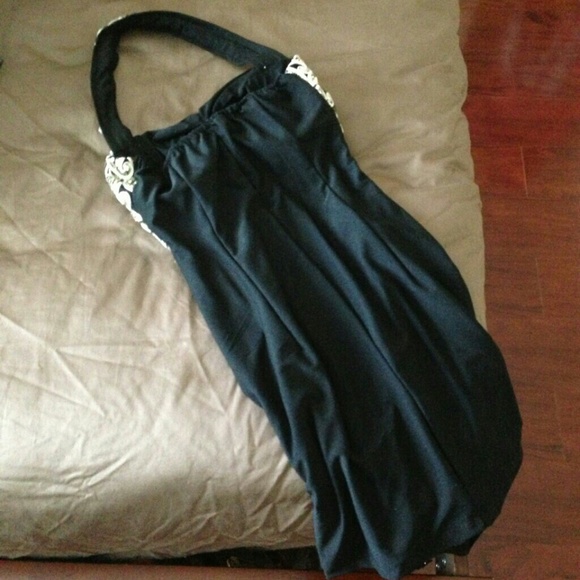 Black dress - Picture 2 of 3