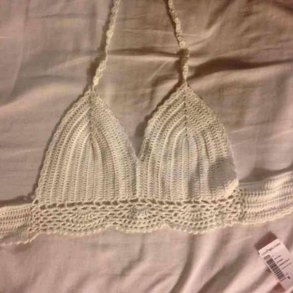 ❌SOLD on Ⓜ️ercari NWT Crochet bralette