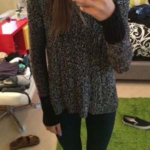 Veey warm knitted sweater