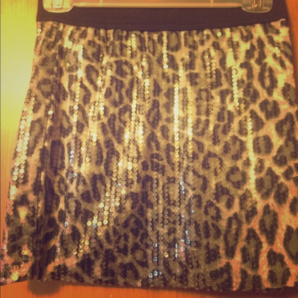 Cheetah print BONGO skirt