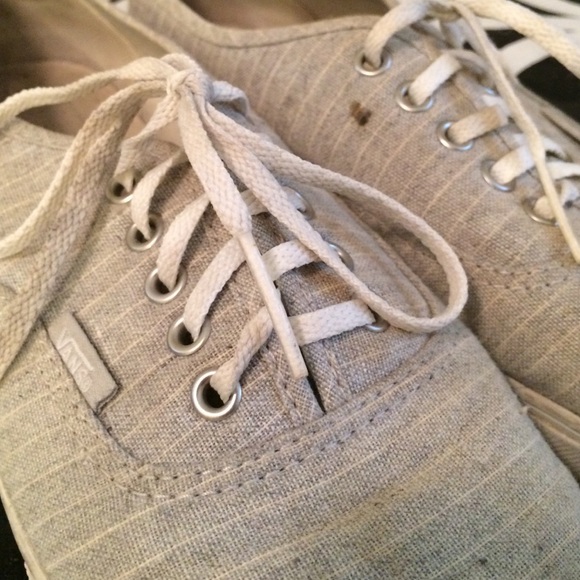 Vans - Picture 2 of 2