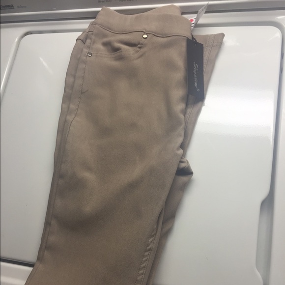 Stretchy tan skinny jean pants