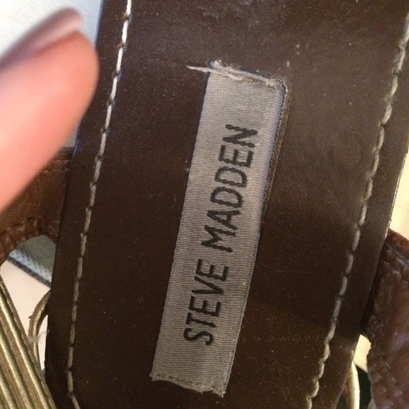 Sandals - Picture 3 of 3