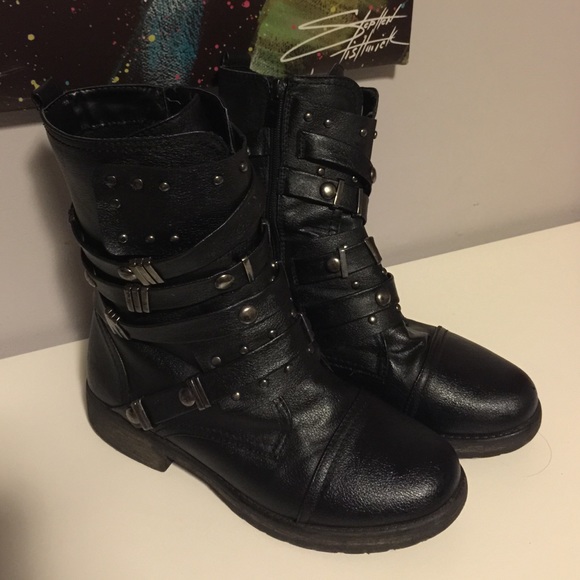 Black boots