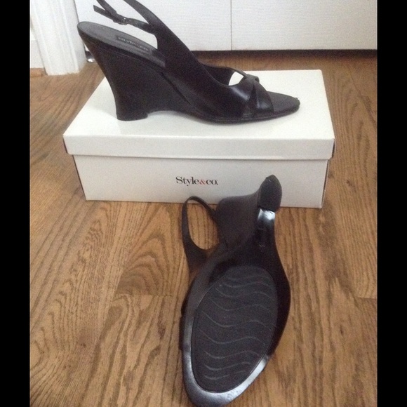 Style & Co Black Leather Slingback Wedge Heels - Picture 4 of 4