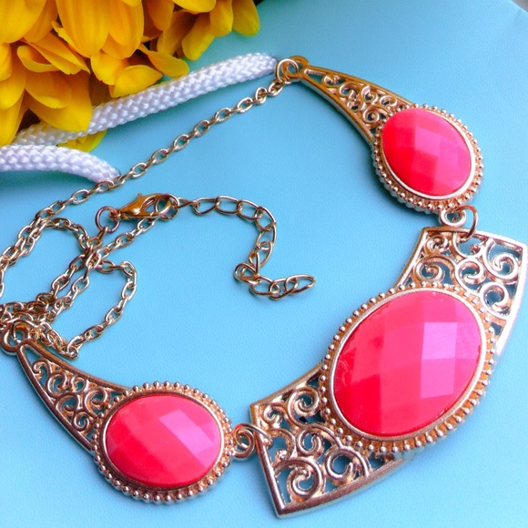 SOLD in a bundle. Pink Gold Brocade Necklace - Picture 3 of 3