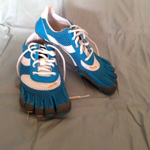 Blue vibram five fingers