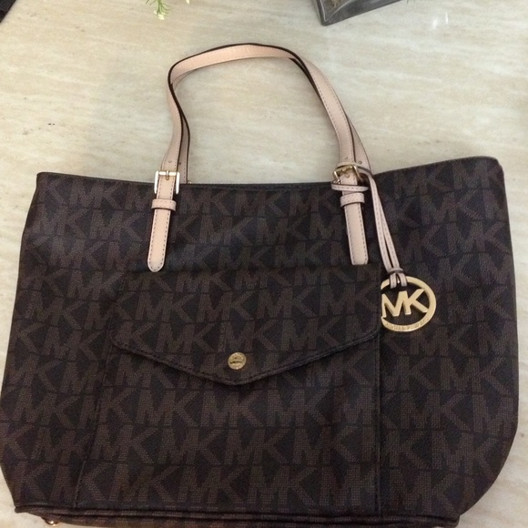 HOLD for mmq123👆🌷MK Tote