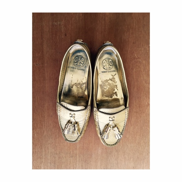 Authentic Tory Burch Lawrence Tassle GoldMoccassin