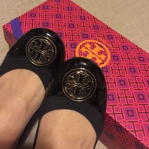 Tory burch Caroline black patent