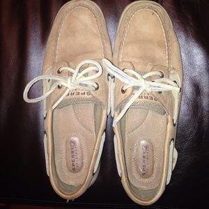 A perry top siders