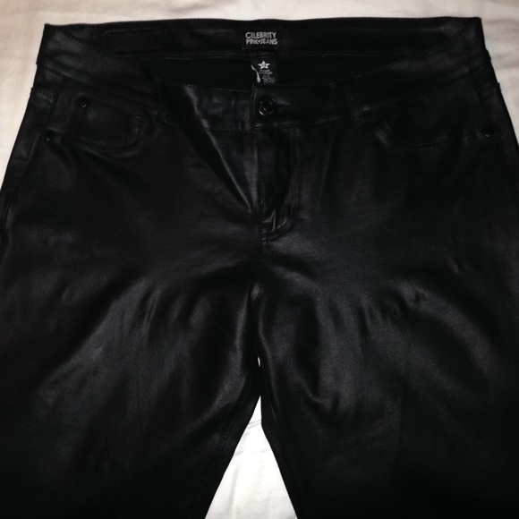 SOLD - Picture 3 of 4