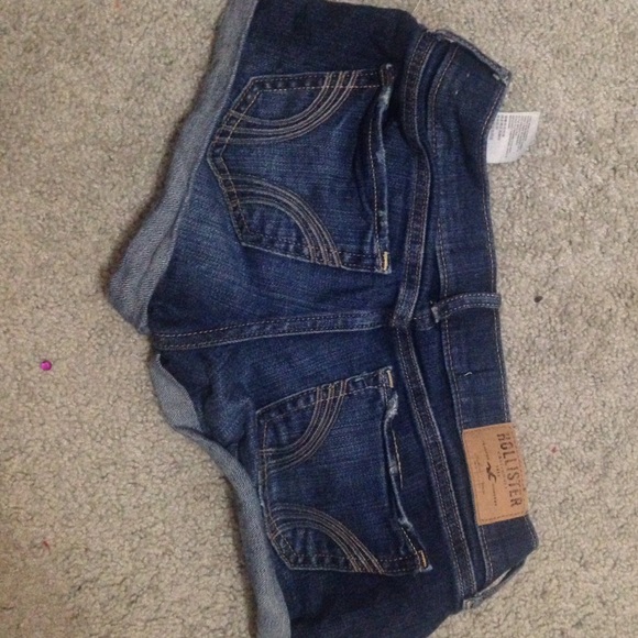 Hollister shorts - Picture 2 of 2
