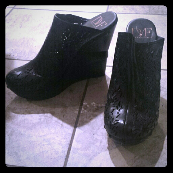 DVF black clogs
