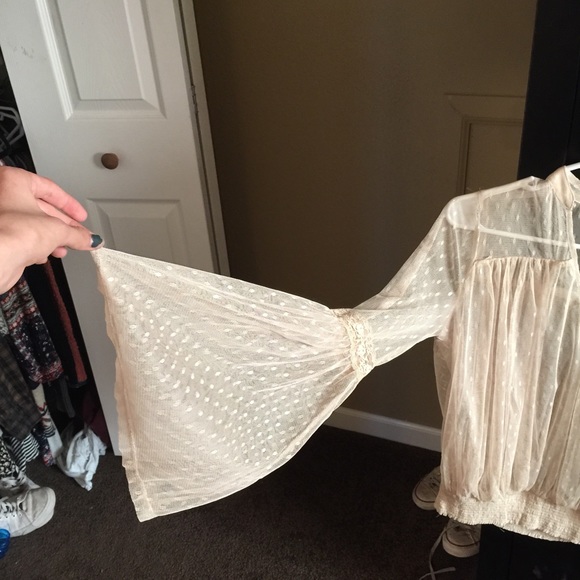 Blouse - Picture 2 of 3
