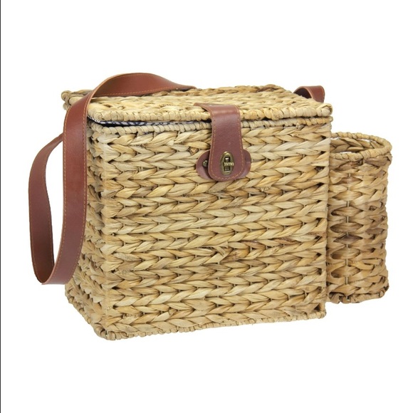 Picnic basket