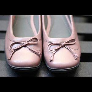 Pink flats