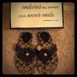 Like new, Coach sandals!