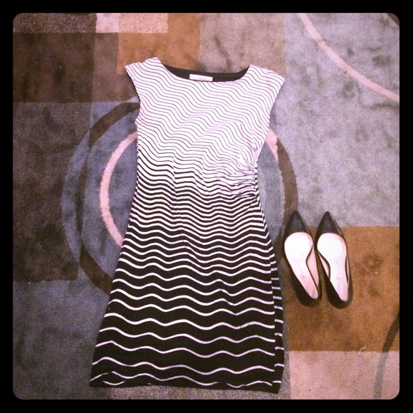 🇺🇸LOFT wave striped dress