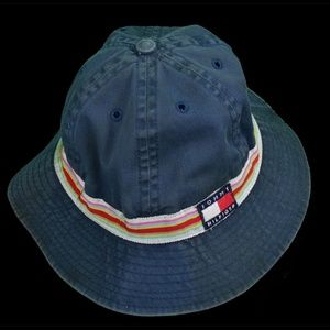 Tommy Hilfiger Bucket Hat