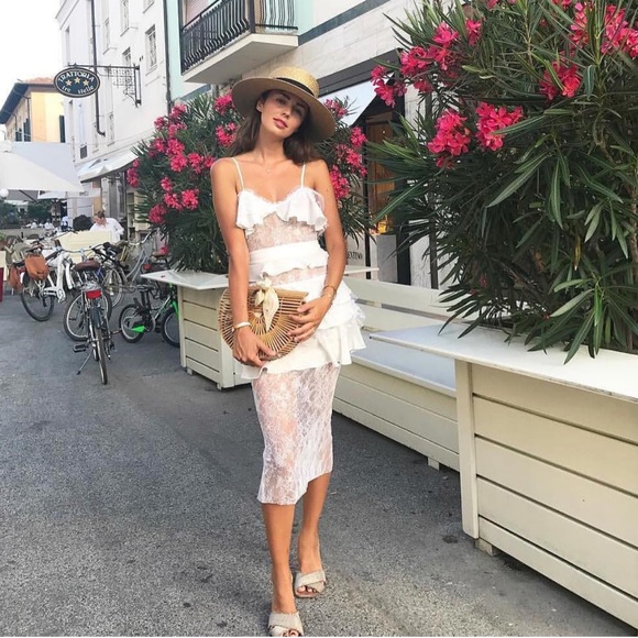 *MAJOR LOOKING FOR* For Love & Lemons Wishlist - Picture 3 of 6