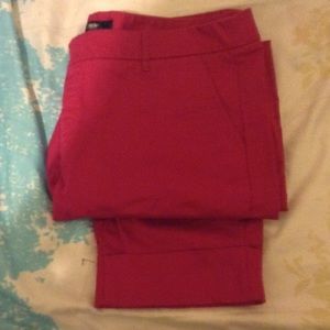 Cuffed Capri Fuschia Pants