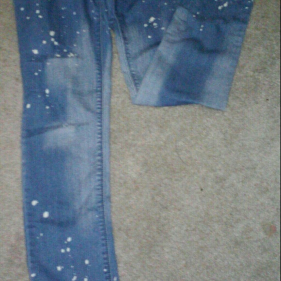 Jeans - Picture 3 of 4