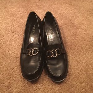 George dress shoes.