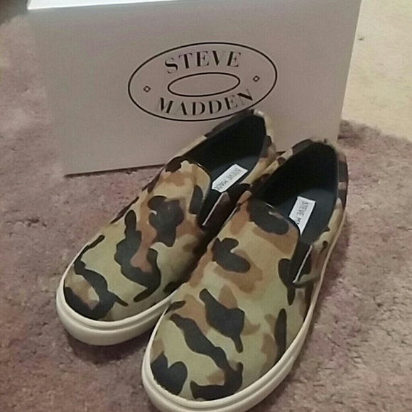 Today Only!!!!!!!!Steve Madden Camo edition