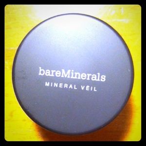 *BRAND NEW* Mineral Veil by BareMinerals!
