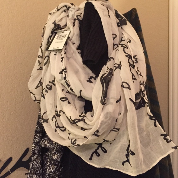 Disney princess scarf
