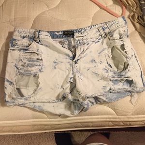 Forever 21 distressed plus size shorts