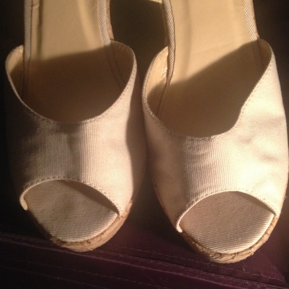 Shoes - Picture 2 of 5