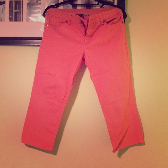 Willi Smith coral capris