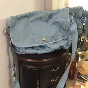 Authentic Coach messenger bag