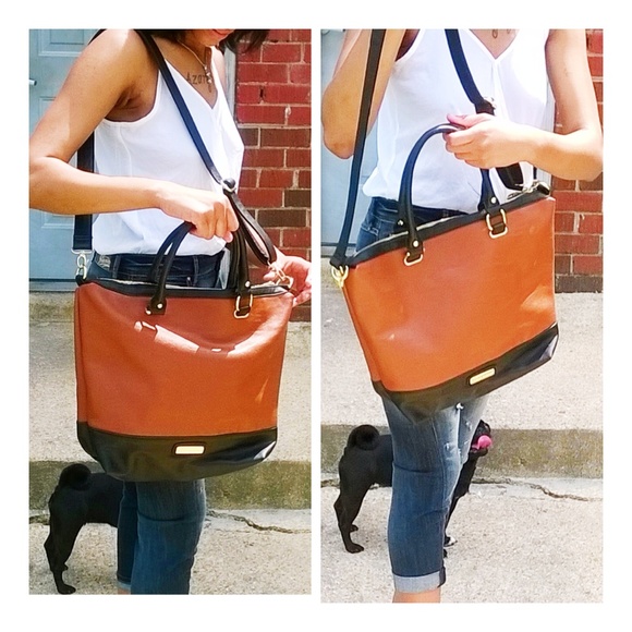 (SOLD)STEVE MADDEN MEDIUM PURSE😃