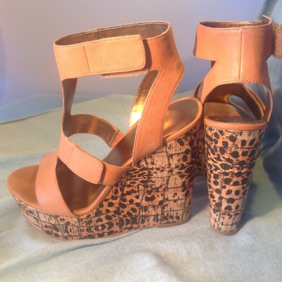 Gladiator Wedge - Caged Leather Nine West