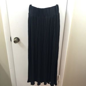 Bundled black maternity maxi dress and skirt
