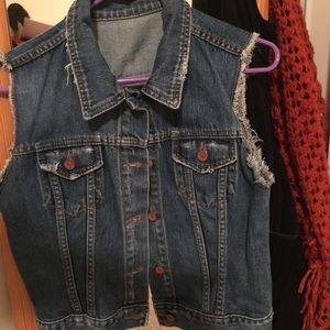 Sleeveless denim vest