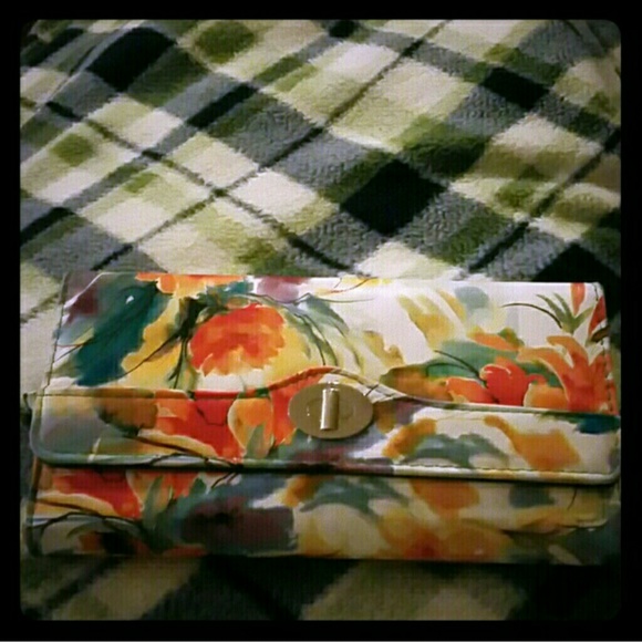 Wallet bundle