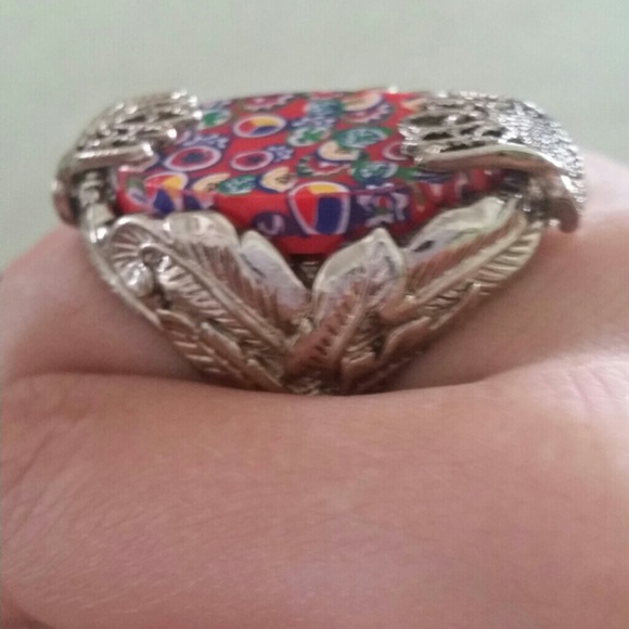 Ring - Picture 2 of 3