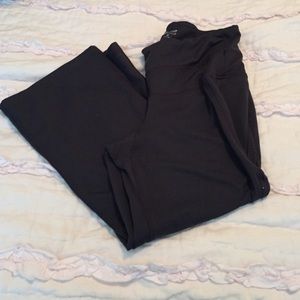 Cropped yoga pants size small
