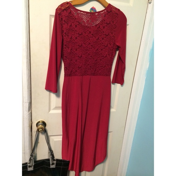 Beautiful Red Dress - Picture 3 of 4