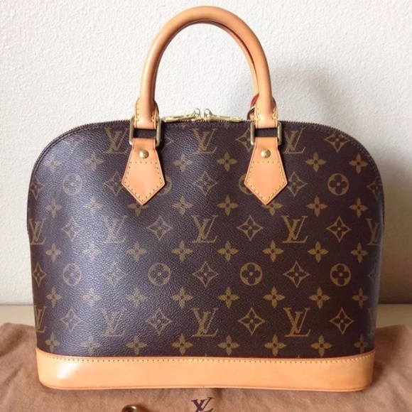 Louis Vuitton Handbags - LOUIS Vuitton ALMA for sale in mint condition
