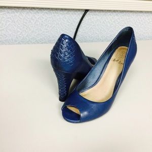Elliott Lucca Andrea River Blue heels