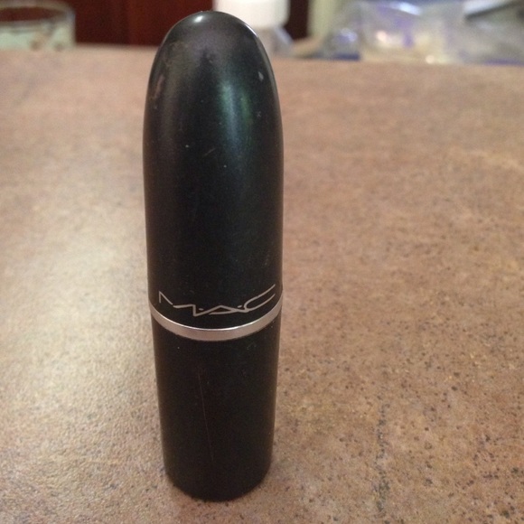 Mac lipstick - Picture 1 of 4