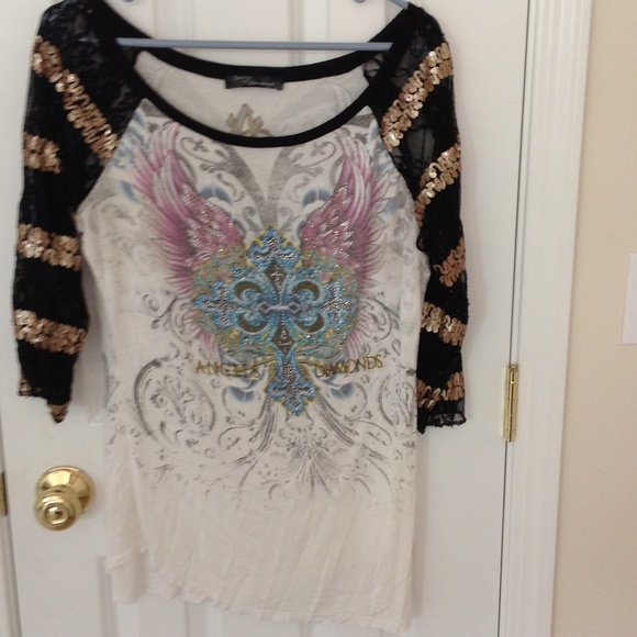 Angels and diamonds top from buckle