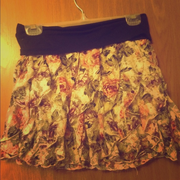 Floral skirt with black band - Picture 1 of 2