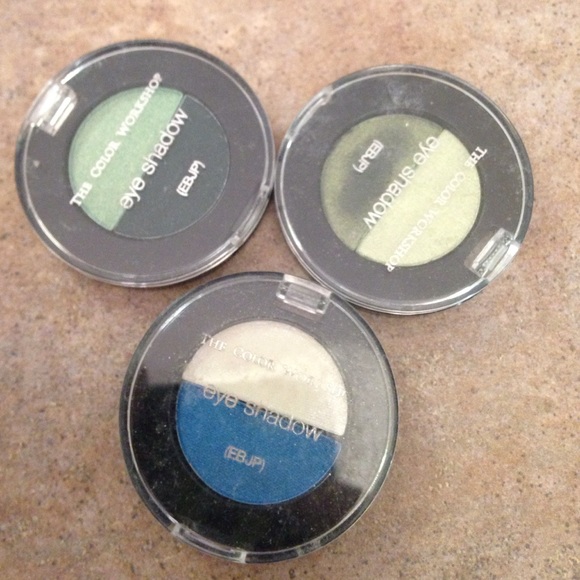 Makeup bundle - Picture 2 of 4