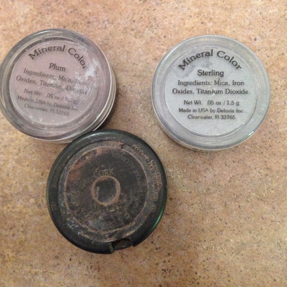 Makeup bundle - Picture 3 of 4